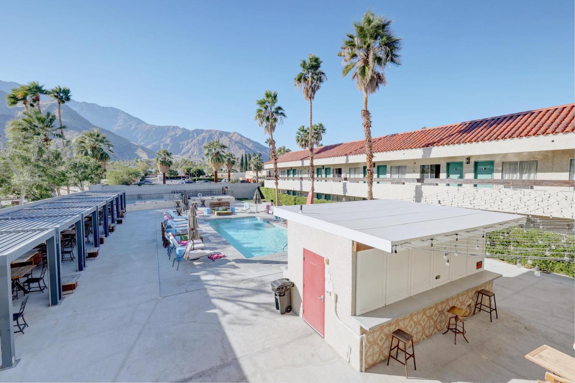 The Infusion Beach Club Hotel Palm Springs Exterior photo